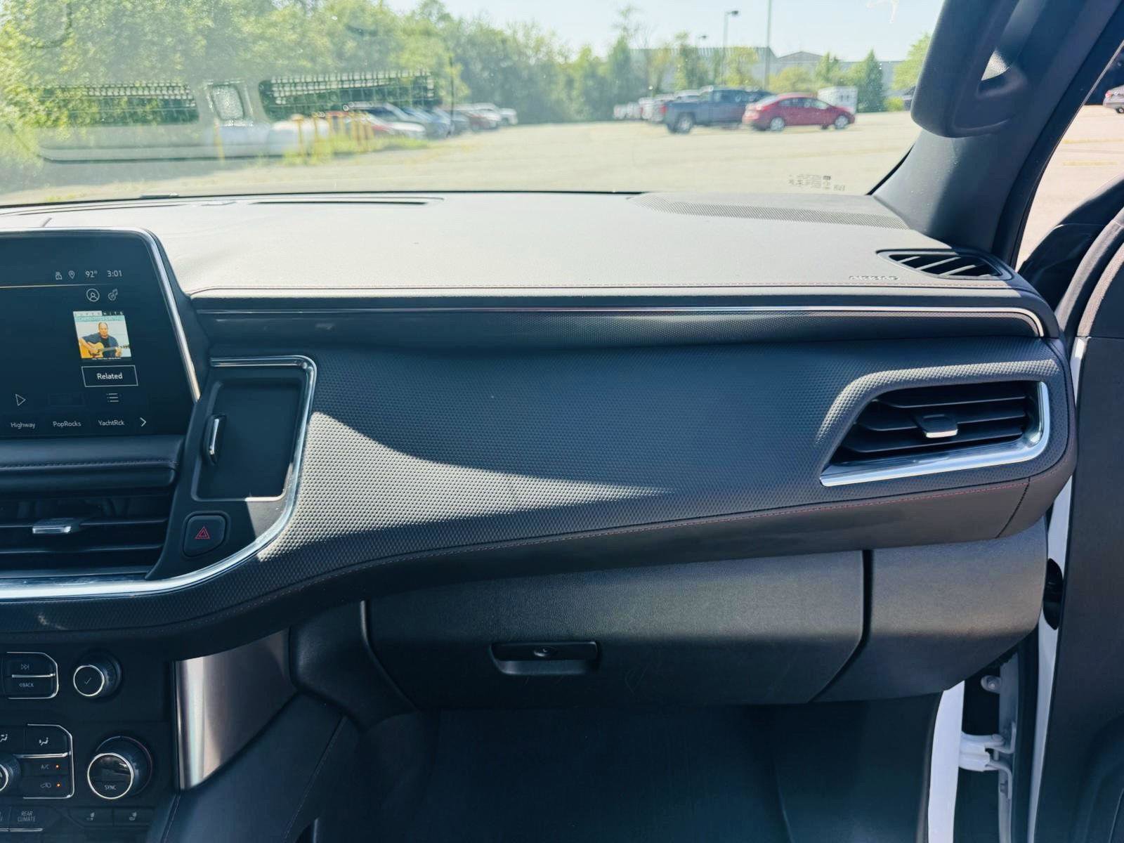 Used 2023 Chevrolet Suburban RST image 31