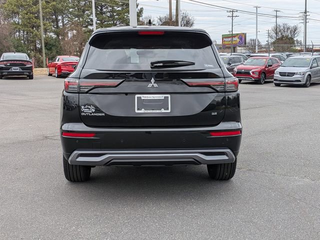 New 2025 Mitsubishi Outlander SE image 4