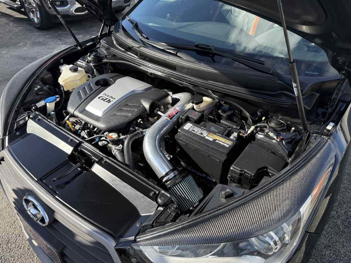 Used 2016 Hyundai Veloster Turbo w/ Option Group 04 FWD image 40