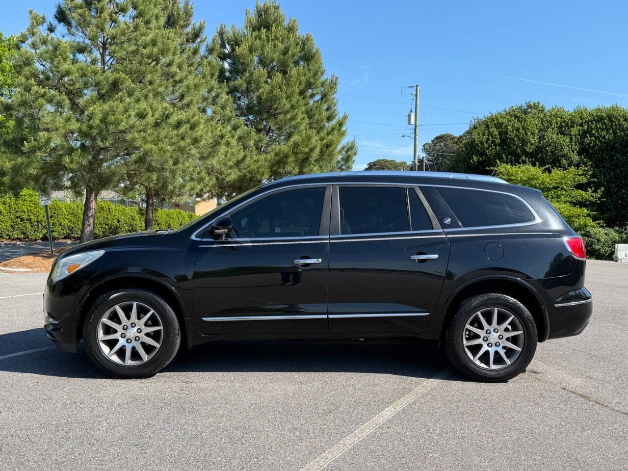 Used 2017 Buick Enclave Convenience FWD image 6