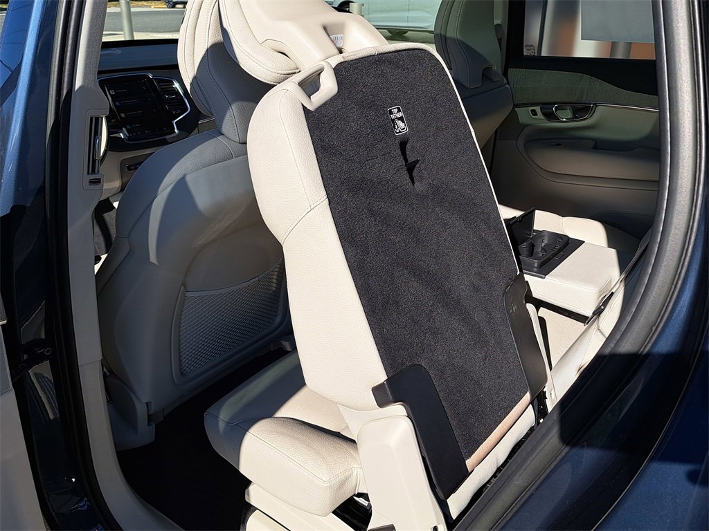 Used 2023 Volvo XC90 B6 Plus w/ Protection Package Premier image 28