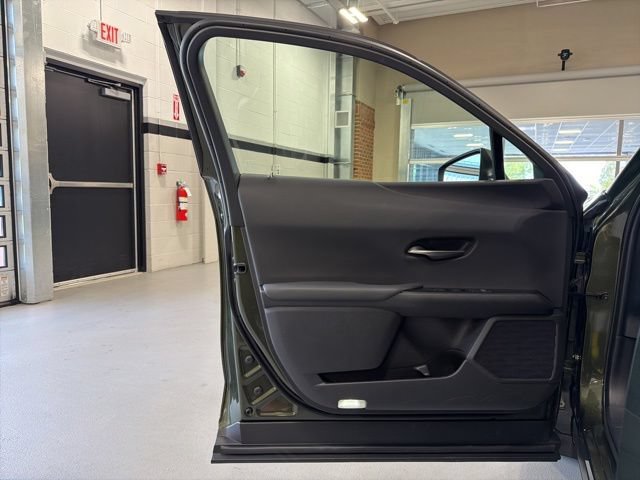 Used 2025 Lexus UX 300h AWD w/ Accessory Package (Z1) image 9