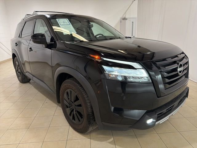Used 2022 Nissan Pathfinder SL w/ SL Black Package image 7