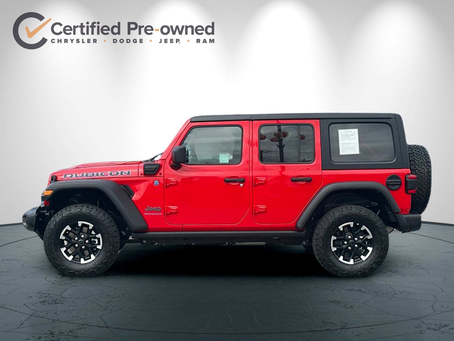 Certified 2025 Jeep Wrangler Unlimited Rubicon 4xe w/ Convenience Group AWD/4WD image 7