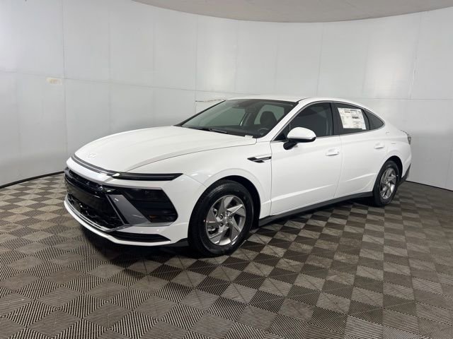 New 2026 Hyundai Sonata SE image 1