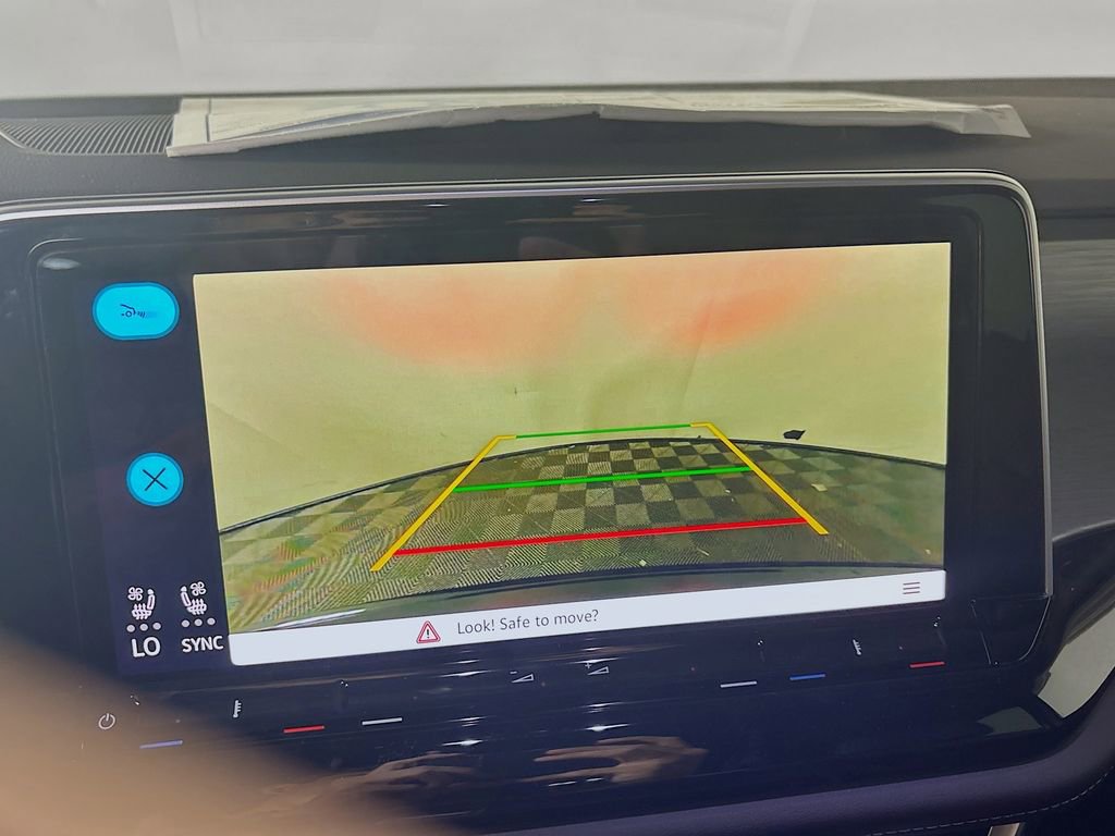 New 2025 Volkswagen Atlas Cross Sport SE image 17