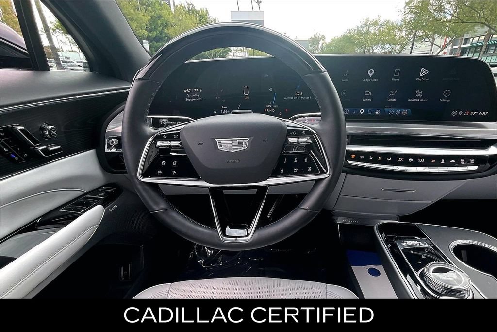 Used 2024 Cadillac Lyriq Luxury RWD image 7