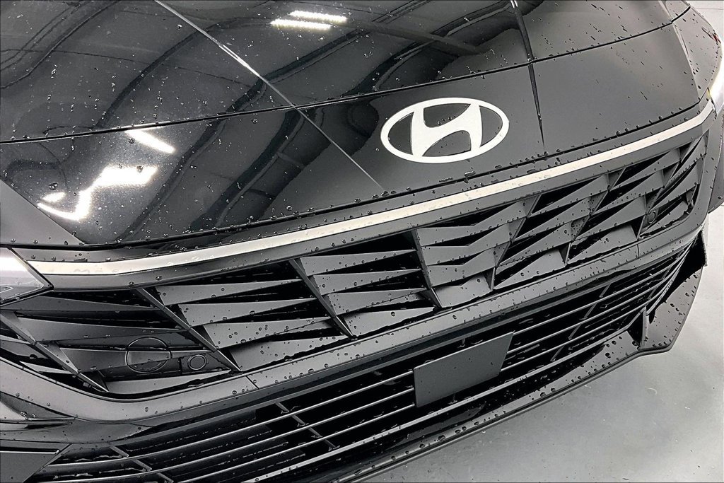 New 2026 Hyundai Elantra SEL Sport FWD image 27
