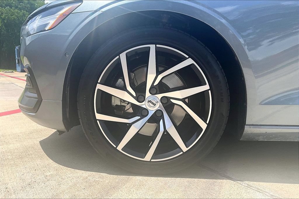 Used 2020 Volvo S60 T5 Momentum FWD image 8