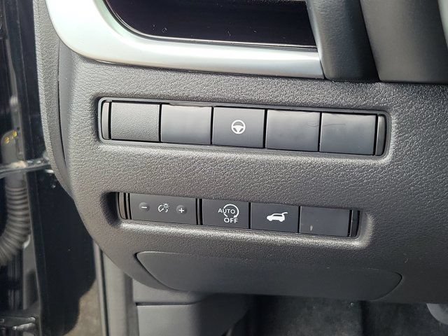 Certified 2024 Nissan Rogue SL w/ SL Premium Package FWD image 22
