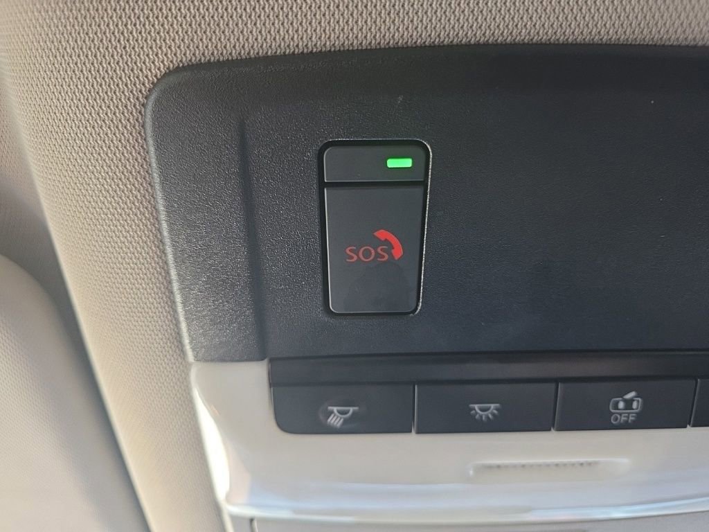 Used 2022 Nissan Rogue SV FWD image 31