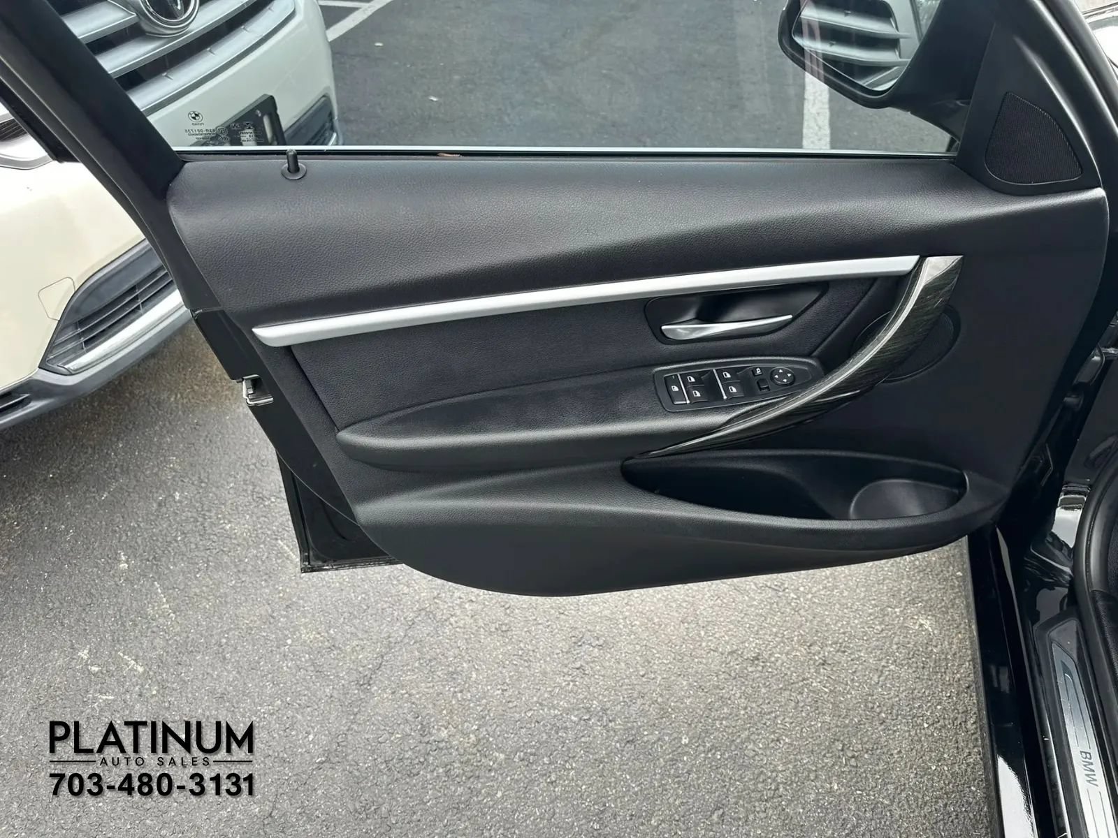 Used 2018 BMW 330i Sedan RWD image 18