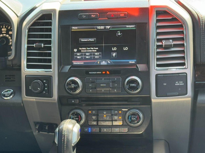 Used 2015 Ford F150 Platinum w/ Equipment Group 701A Luxury AWD/4WD image 13