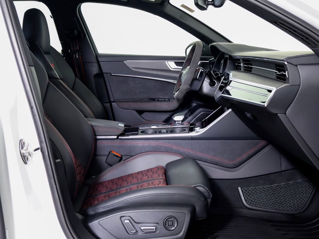 Used 2024 Audi RS 6 performance w/ Matte Carbon Package image 8