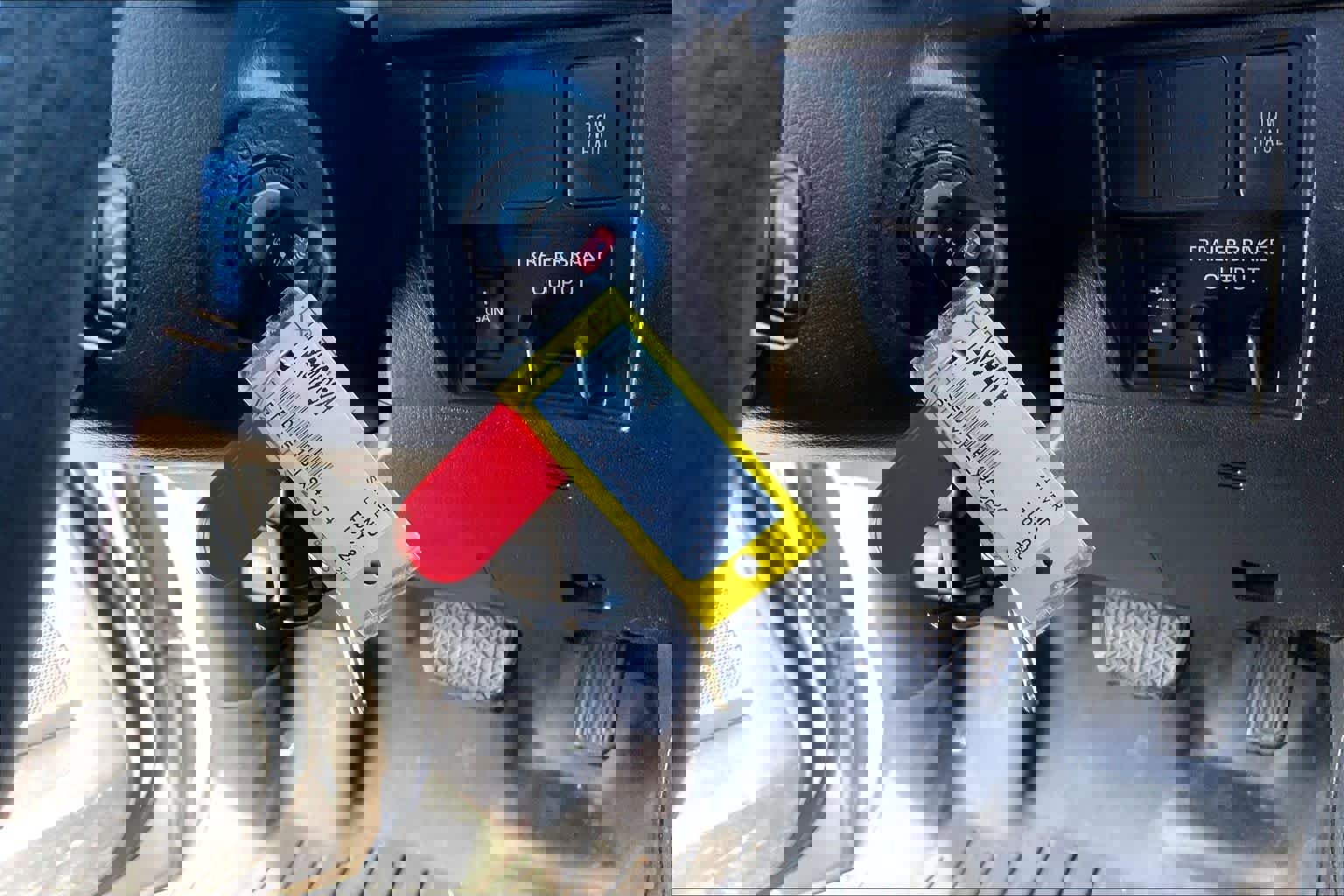 Used 2020 Toyota Tundra SR5 w/ SR5 Upgrade Package image 13