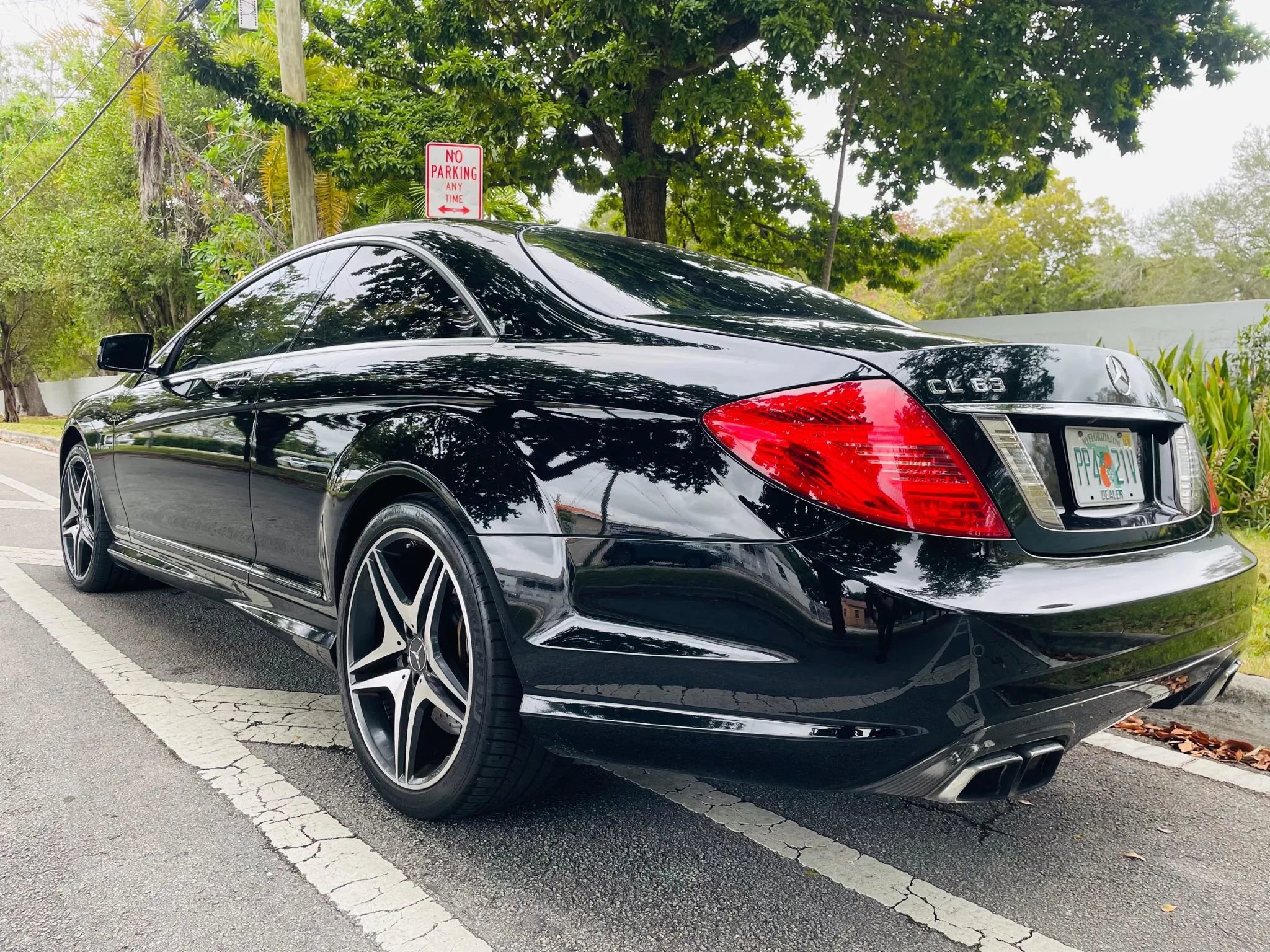 Used 2012 Mercedes-Benz CL 63 AMG image 3