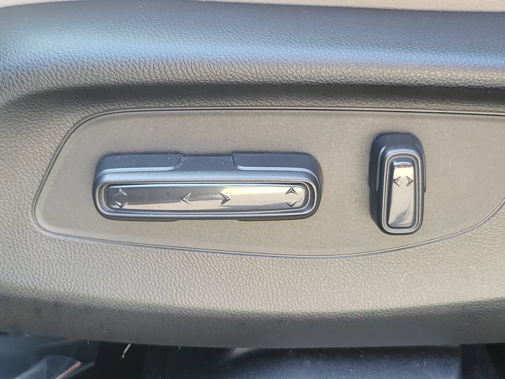 Certified 2025 Honda HR-V EX-L image 21