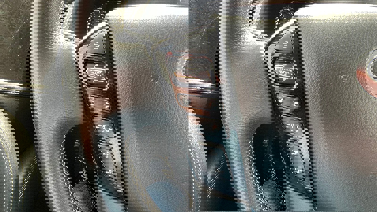 Used 2024 INFINITI QX80 Luxe AWD/4WD image 14