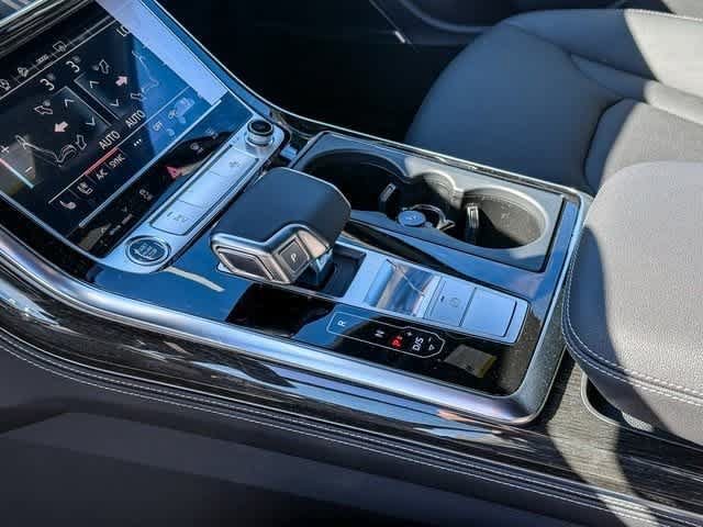 Certified 2025 Audi Q7 3.0T Premium Plus w/ Premium Plus Package AWD/4WD image 20