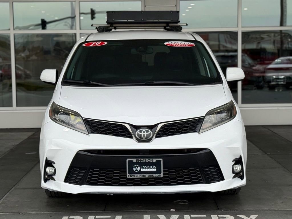 Certified 2019 Toyota Sienna SE image 4