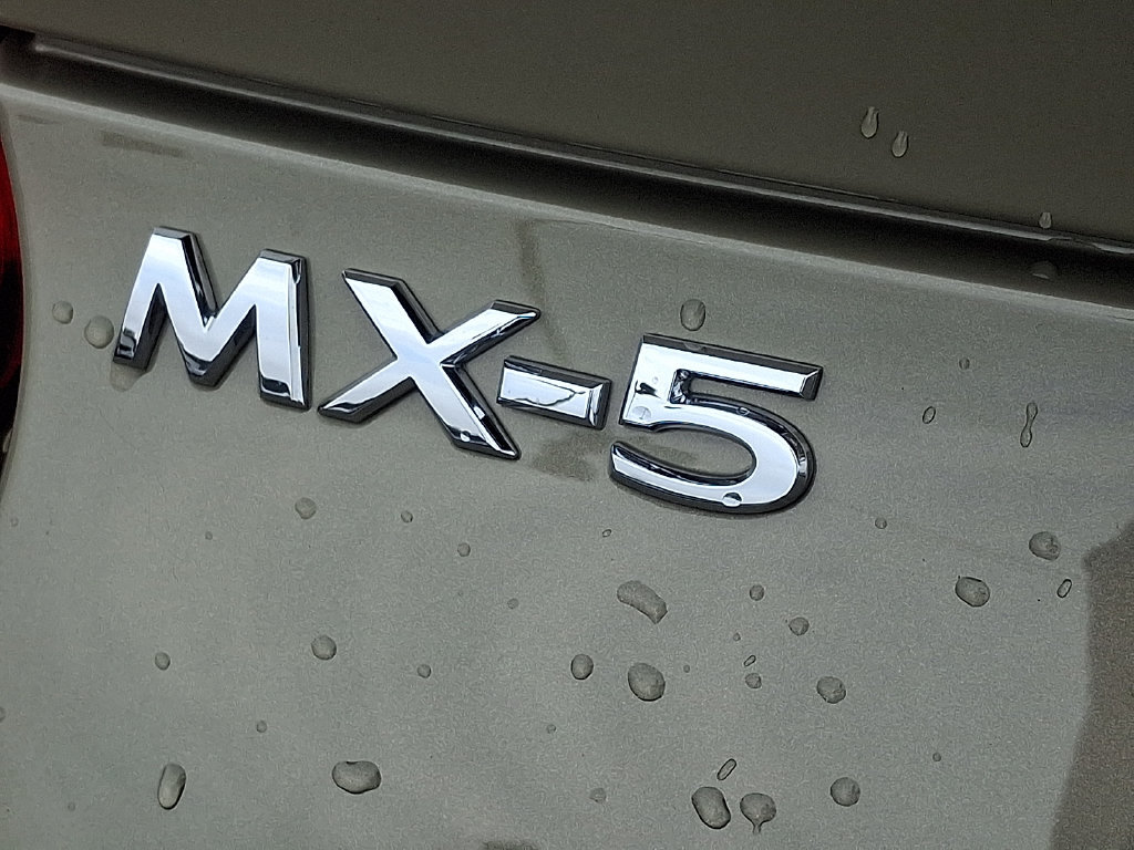 Used 2024 MAZDA MX-5 Miata Grand Touring w/ Weather Package RWD image 34