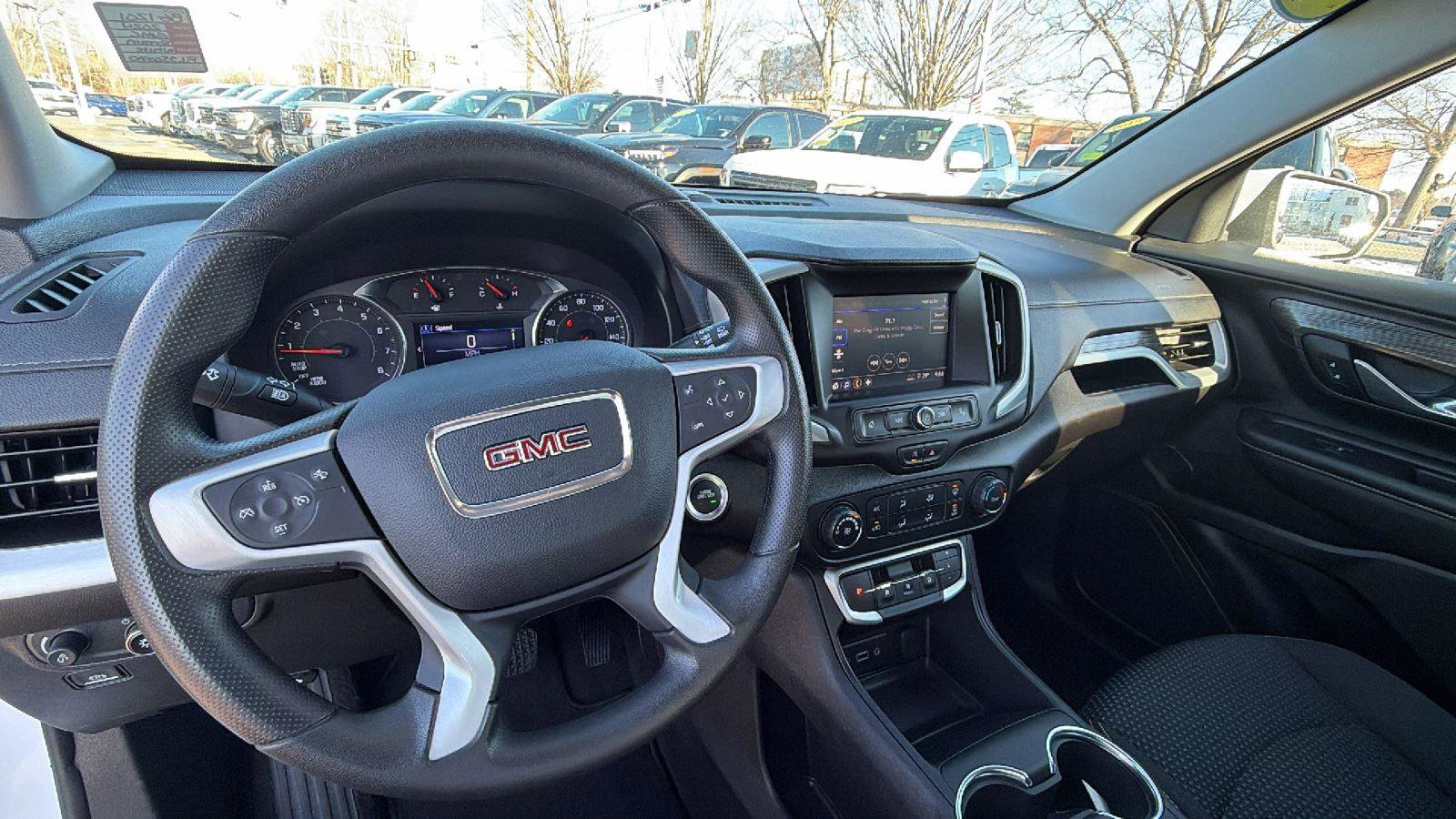 Used 2024 GMC Terrain SLE image 19