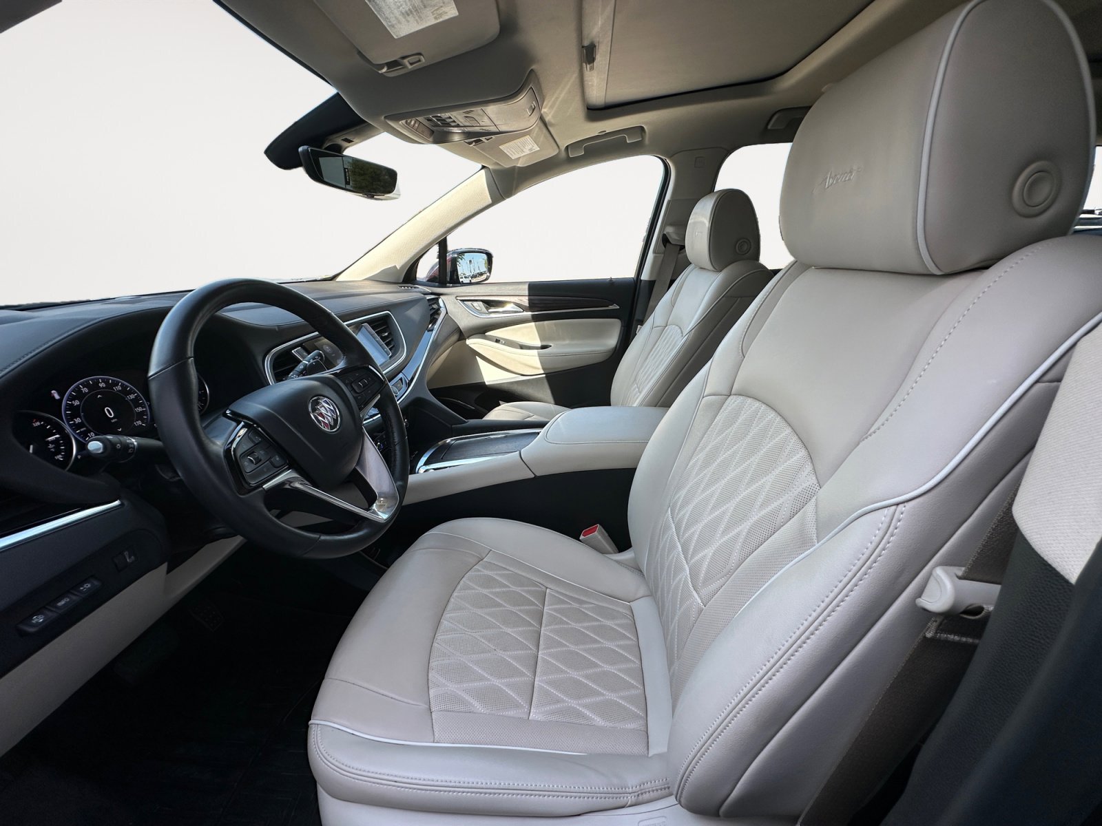 Used 2024 Buick Enclave Avenir w/ Avenir Technology Package image 23