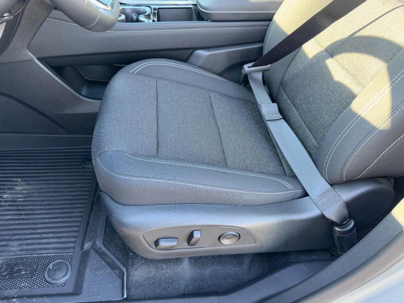 New 2026 Chevrolet Traverse LT w/ LPO, Floor Liner Package image 11