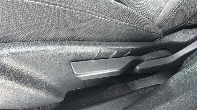 Used 2025 Chevrolet Equinox LT image 11