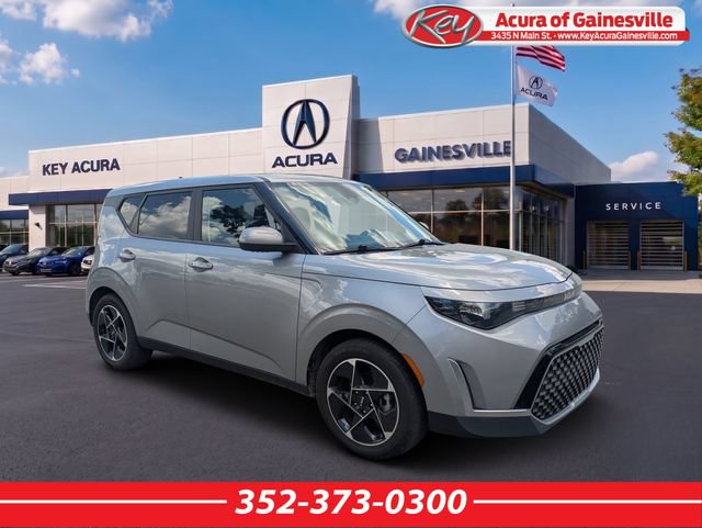 Used 2024 Kia Soul EX w/ Option Group 015 FWD image 1