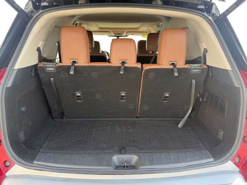 Used 2023 Nissan Pathfinder Platinum FWD image 19