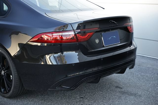 New 2024 Jaguar XF R-Dynamic SE AWD/4WD image 9