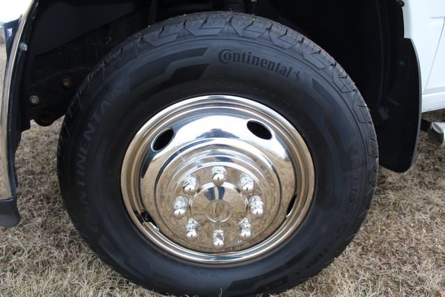 Used 2018 RAM 3500 Tradesman w/ Chrome Appearance Group AWD/4WD image 24