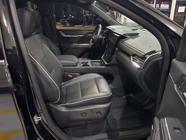 Used 2024 GMC Acadia Denali AWD/4WD image 38