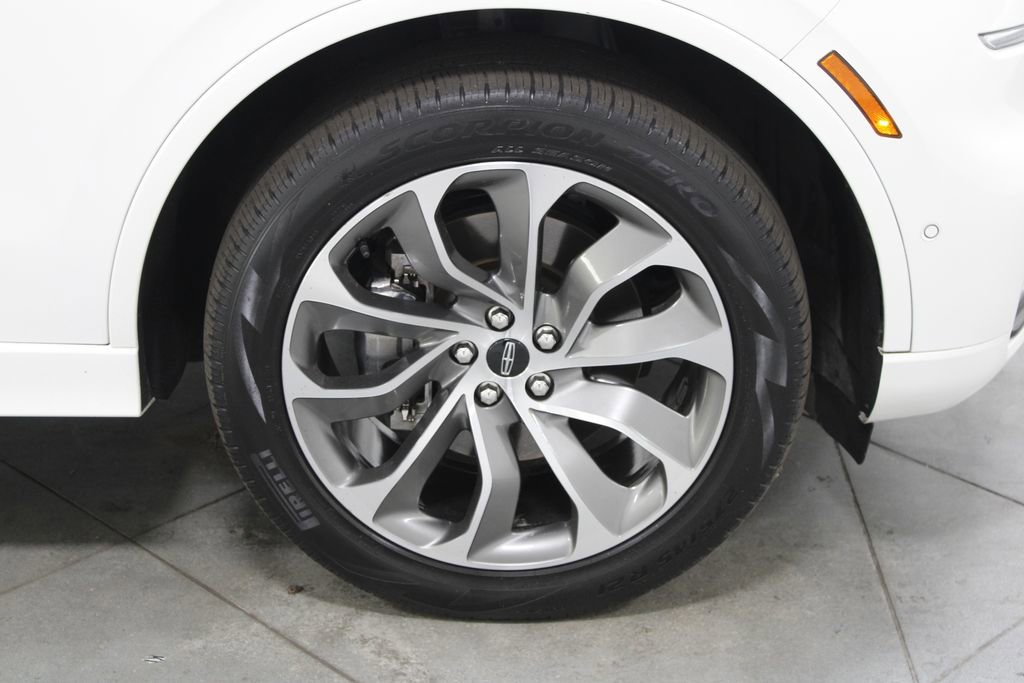 Used 2022 Lincoln Aviator Grand Touring w/ Equipment Group 301A image 12