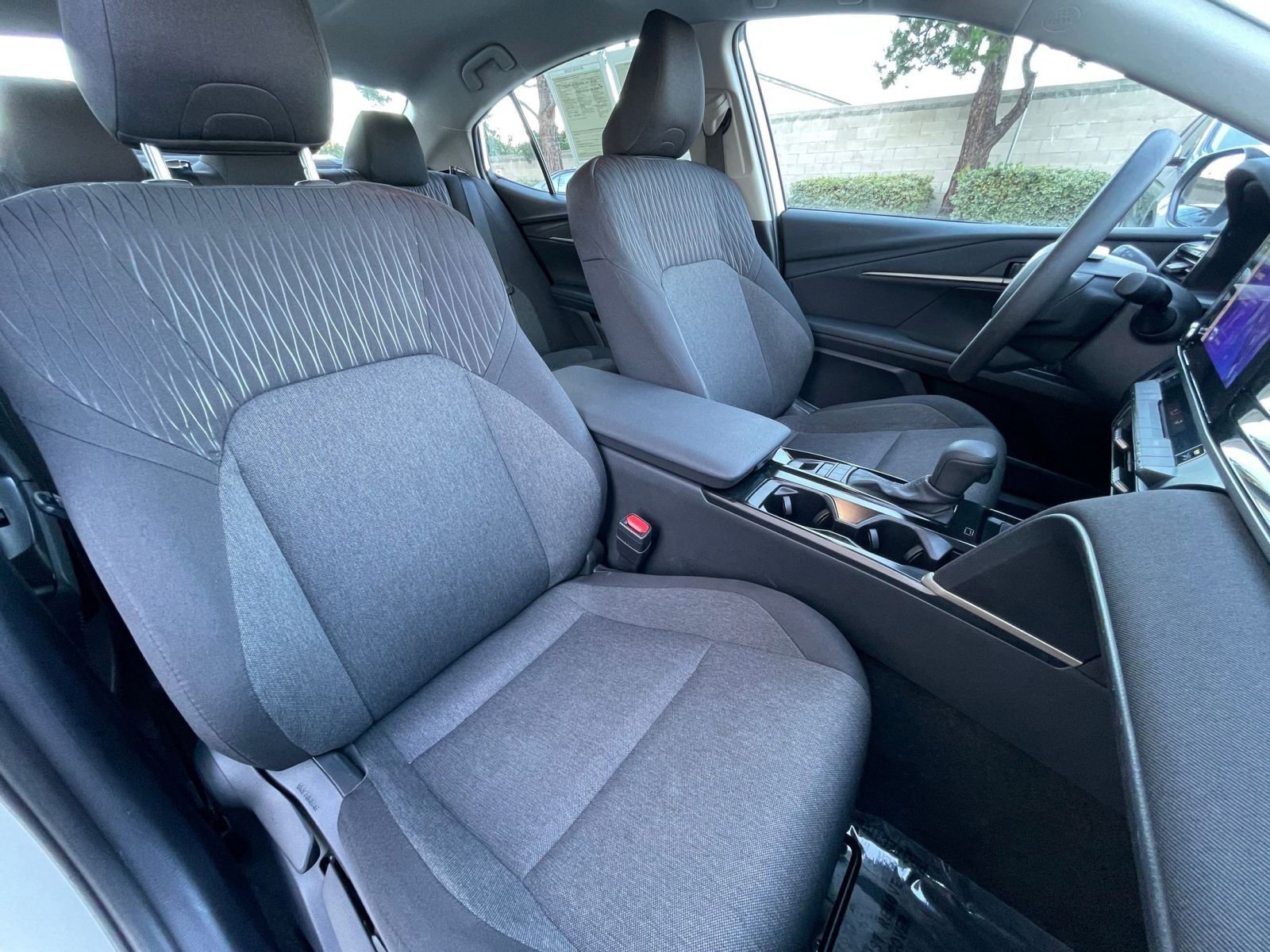 Used 2025 Toyota Camry LE image 36