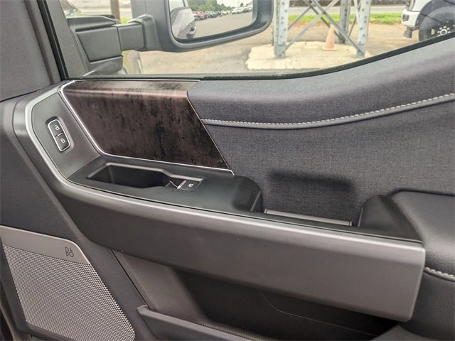 New 2025 Ford F350 Lariat w/ Black Appearance Package image 37