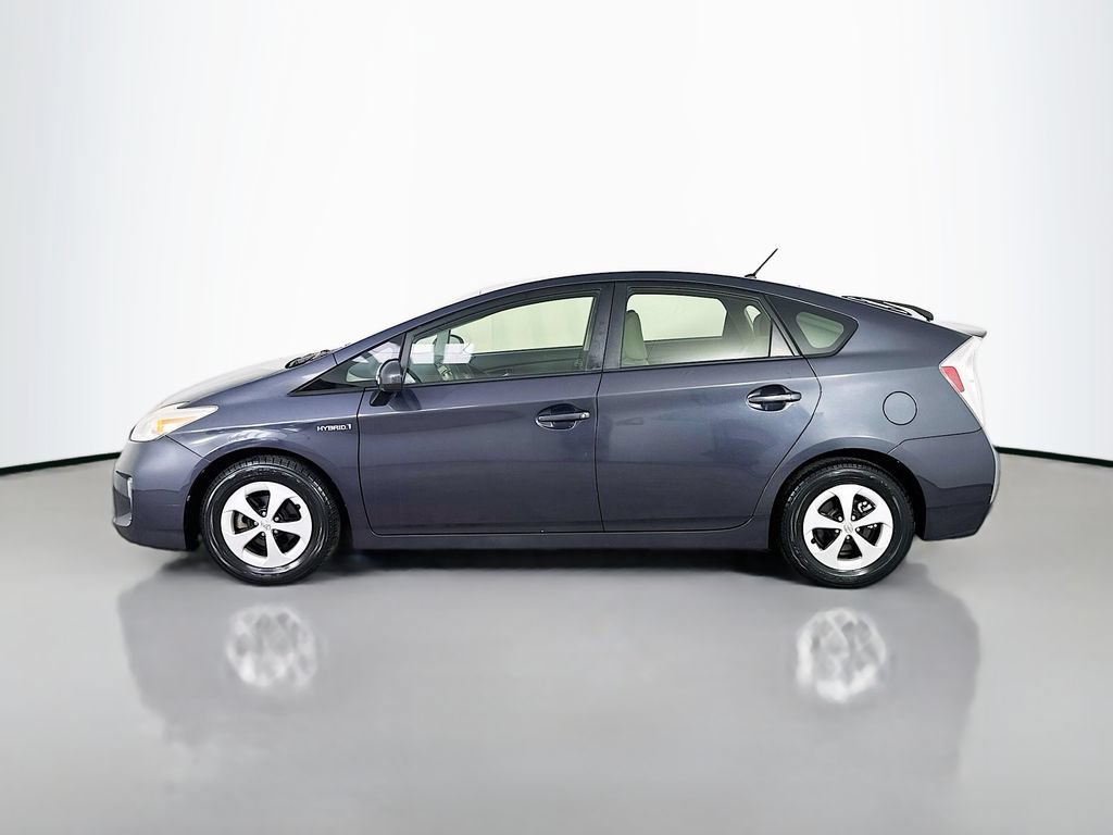 Used 2014 Toyota Prius Two FWD image 4