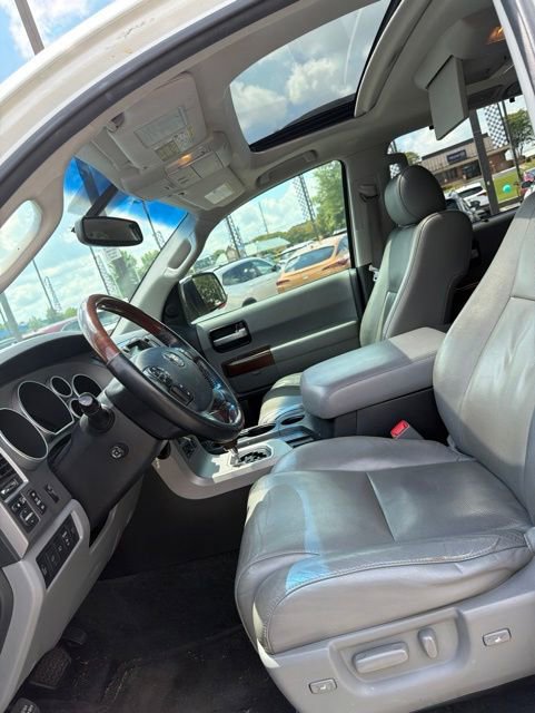 Used 2013 Toyota Sequoia Platinum AWD/4WD image 12