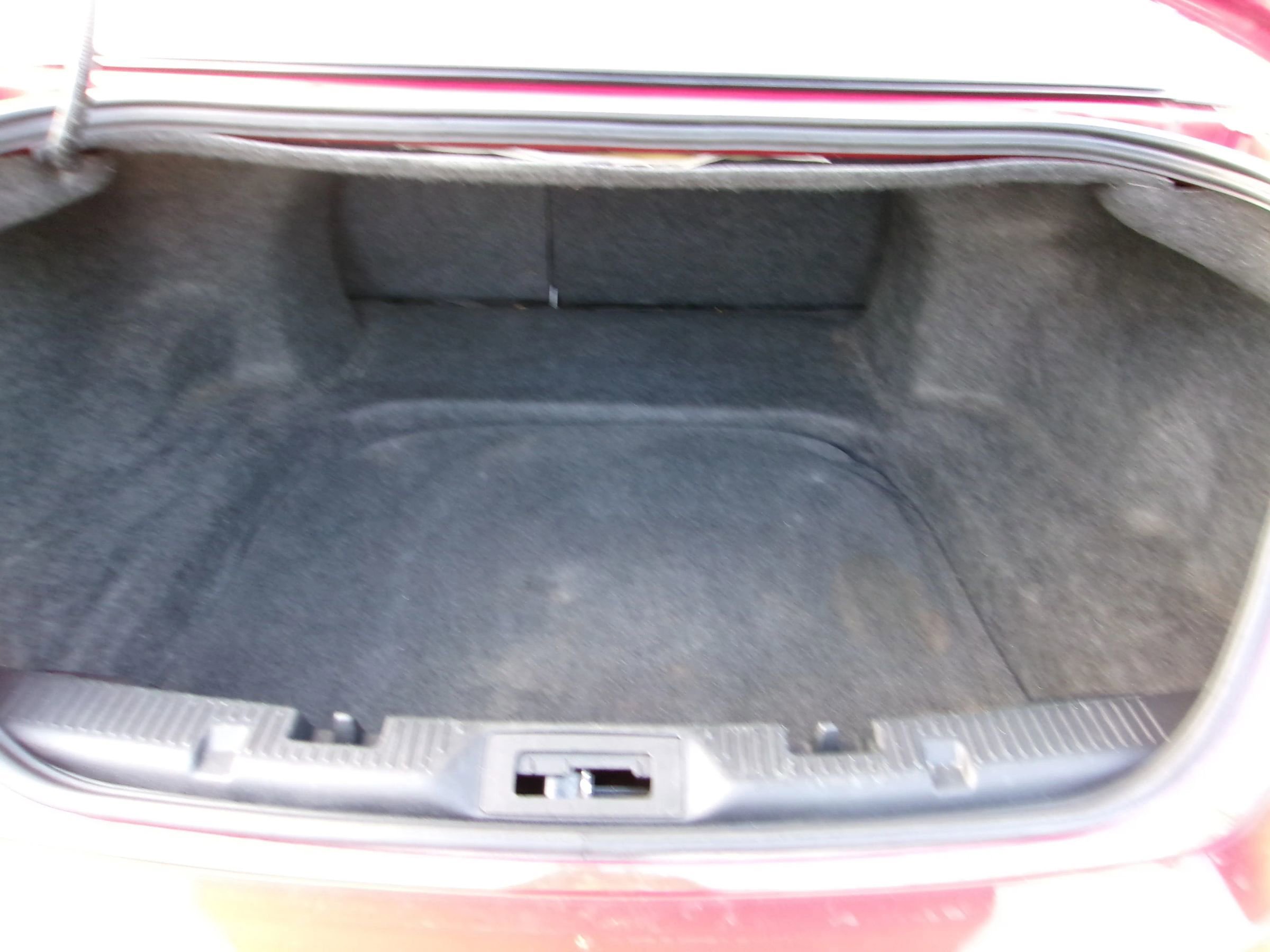 Used 2015 Ford Taurus Limited image 8