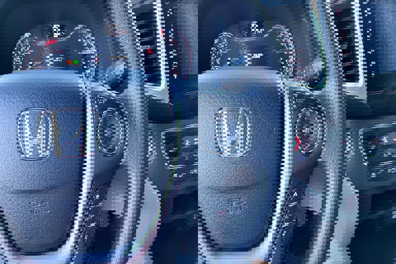 Used 2017 Honda Pilot EX image 24