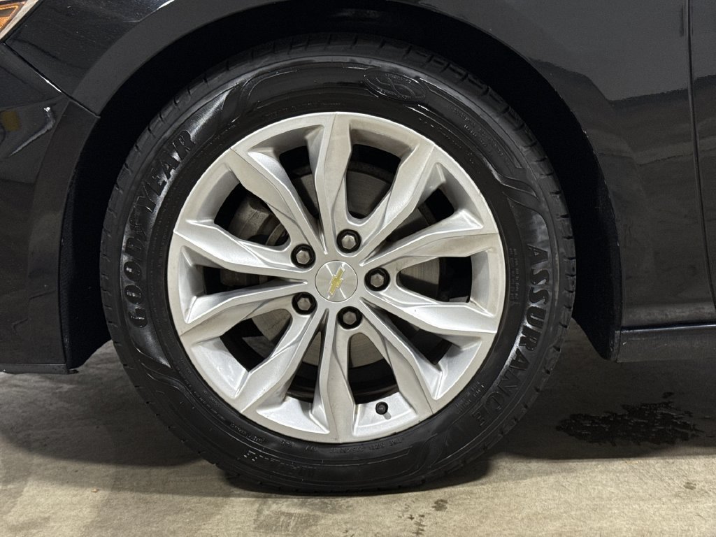 Used 2021 Chevrolet Malibu LT FWD image 27