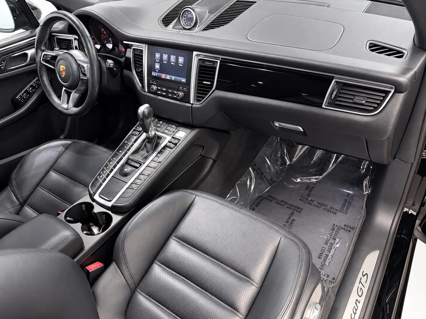 Used 2017 Porsche Macan GTS AWD/4WD image 25