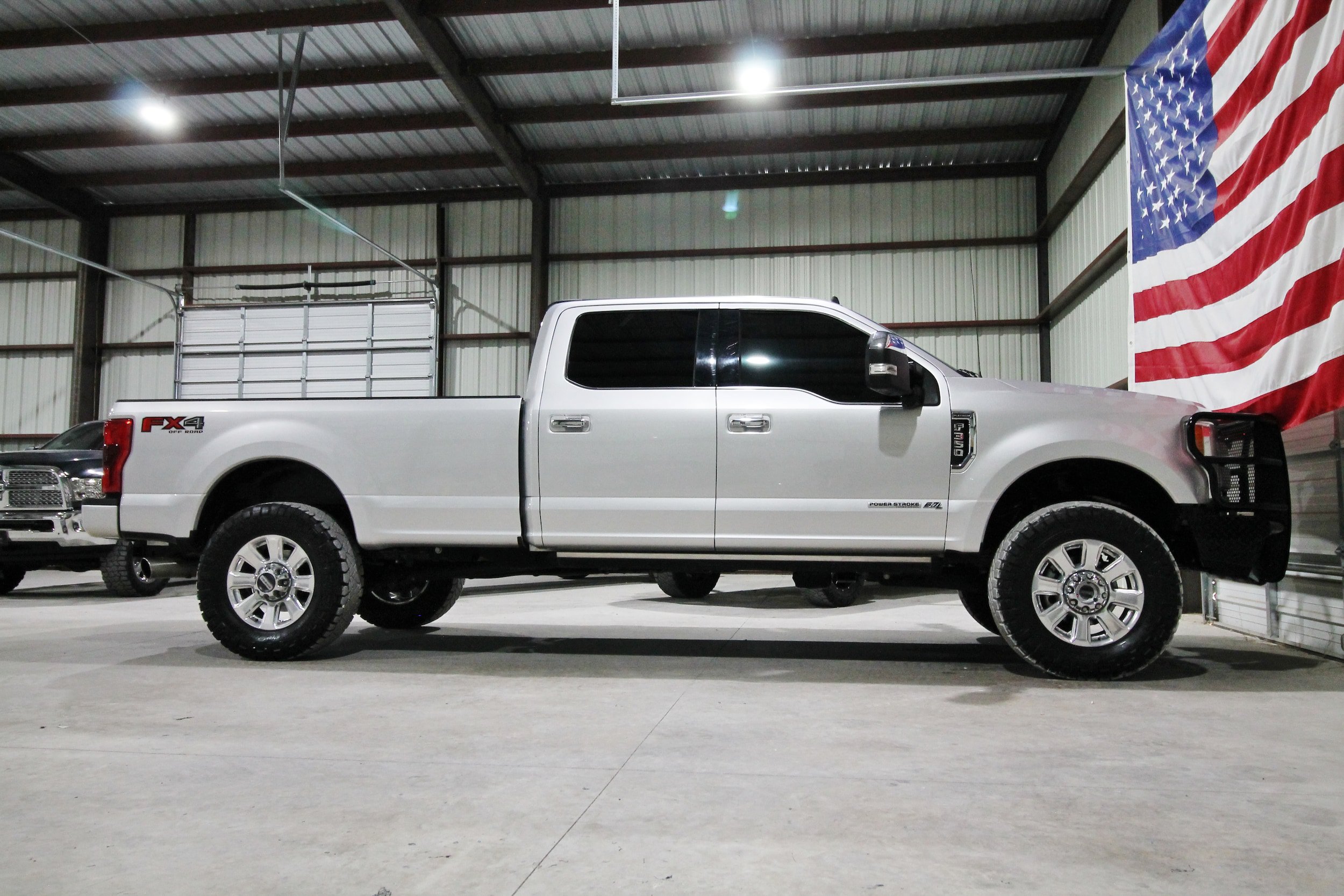 Used 2019 Ford F350 Platinum w/ Platinum Ultimate Package AWD/4WD image 14