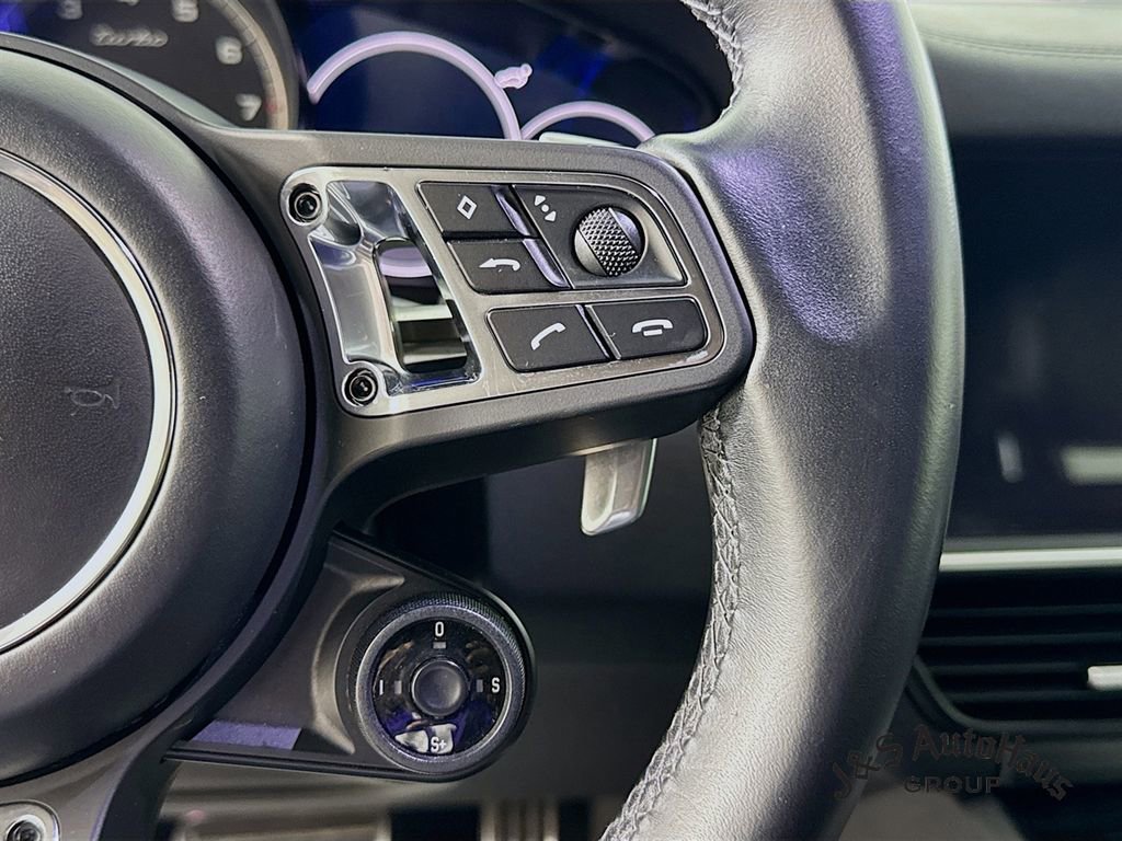 Used 2020 Porsche Cayenne Turbo w/ Assistance Package image 14