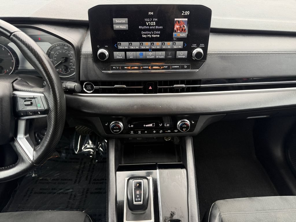 Used 2024 Mitsubishi Outlander SE AWD/4WD image 11