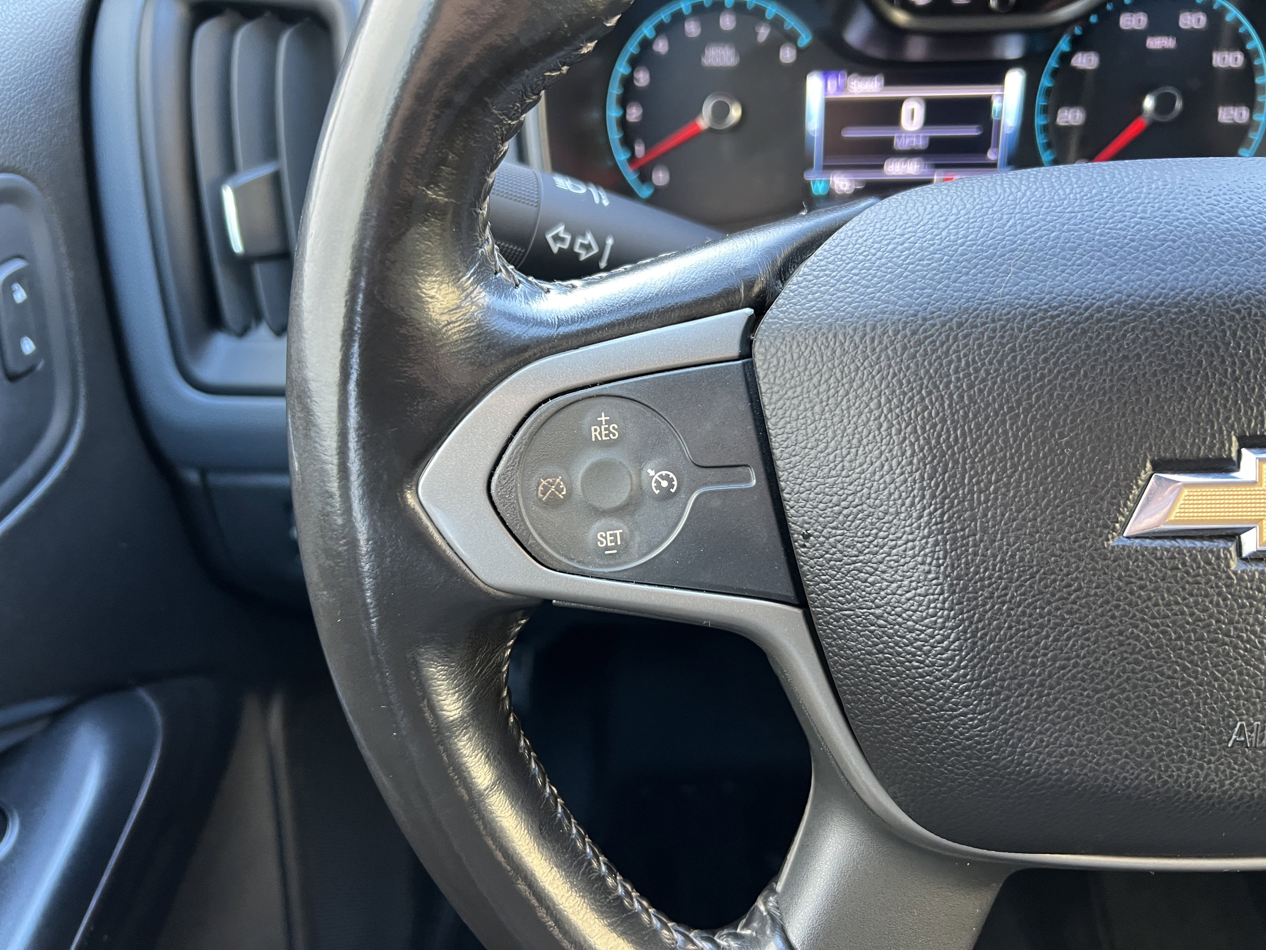 Used 2018 Chevrolet Colorado Z71 image 24