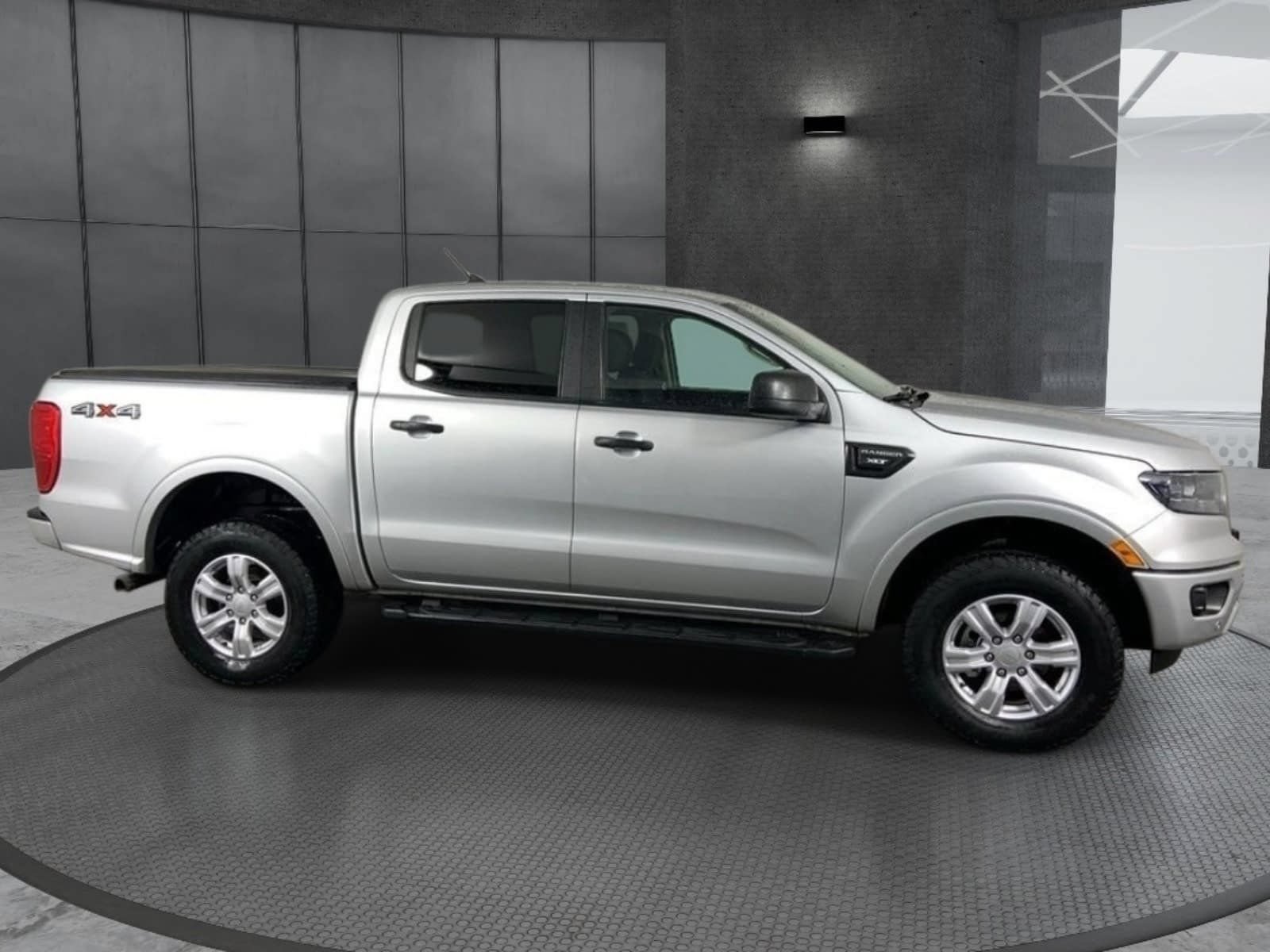 Used 2019 Ford Ranger XLT w/ Equipment Group 301A Mid AWD/4WD image 4