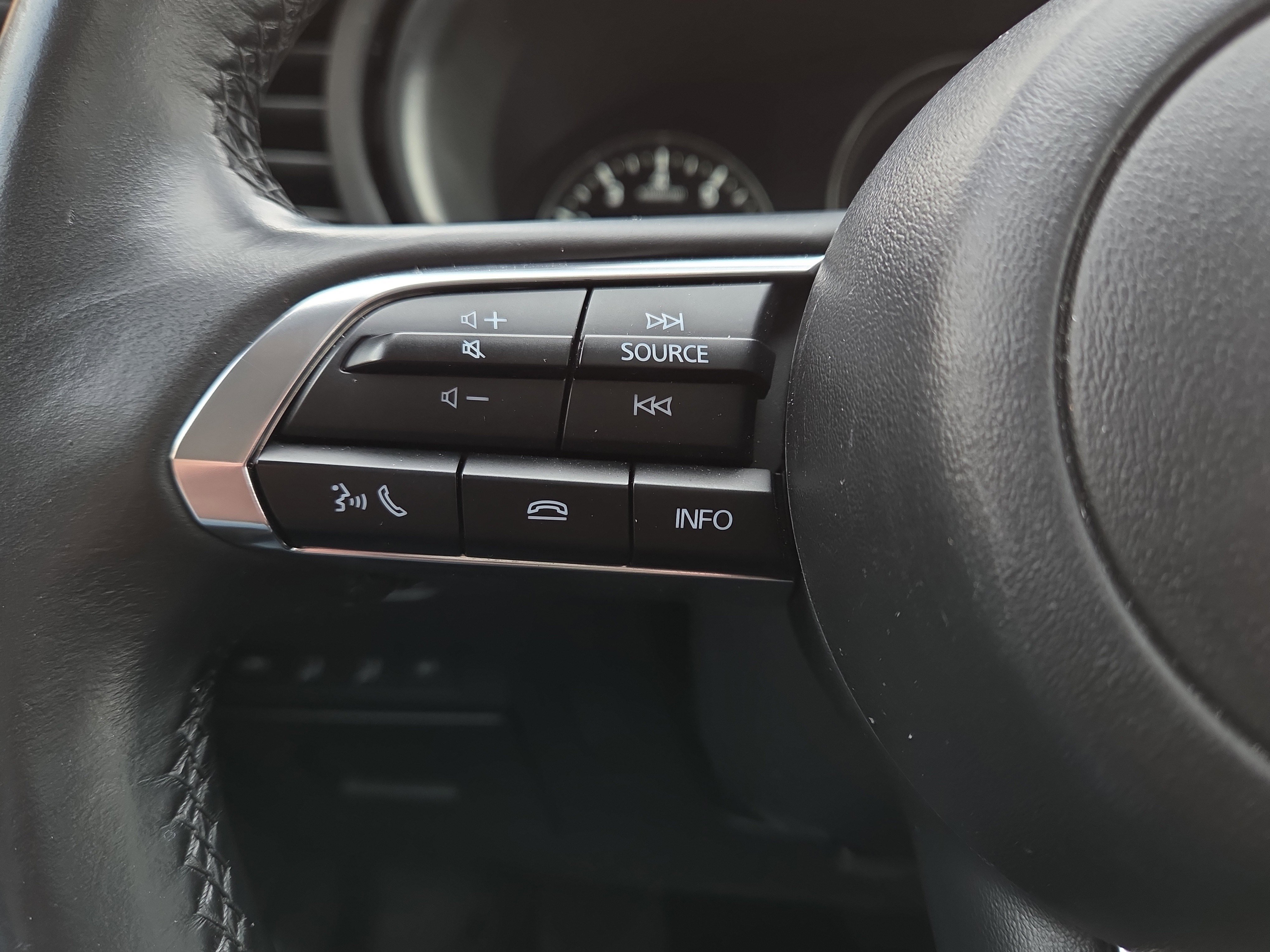 Used 2024 MAZDA MAZDA3 s image 18