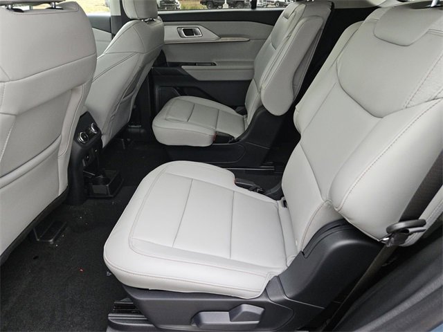 New 2026 Ford Explorer Active image 25